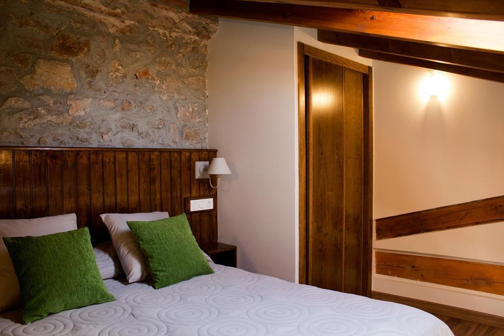 Hotel Y Apartamentos El Camin Poo De Llanes Δωμάτιο φωτογραφία