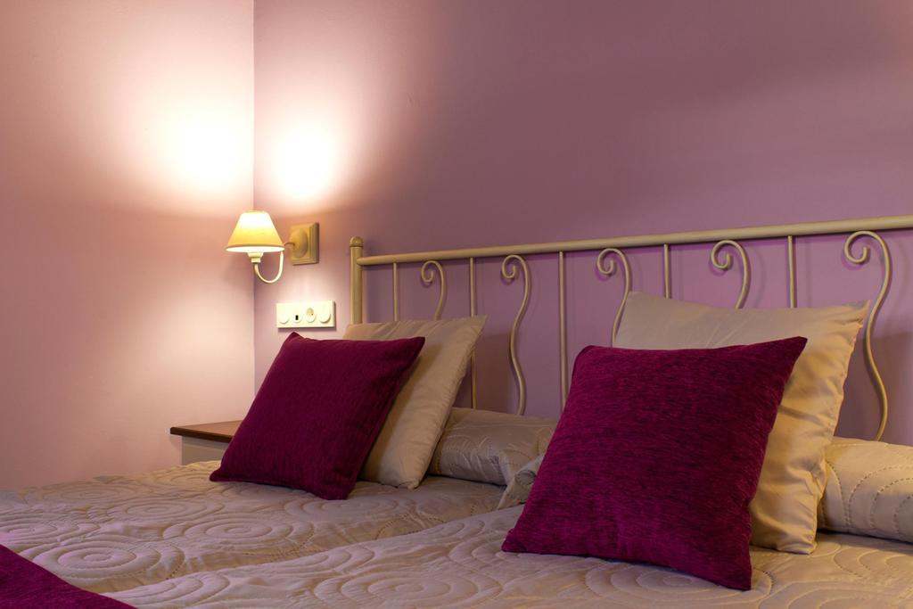 Hotel Y Apartamentos El Camin Poo De Llanes Δωμάτιο φωτογραφία