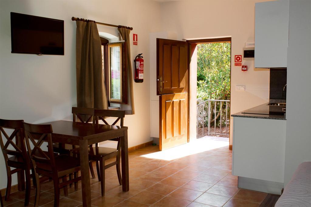 Hotel Y Apartamentos El Camin Poo De Llanes Δωμάτιο φωτογραφία