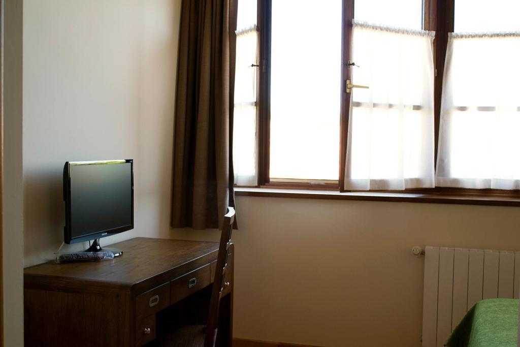 Hotel Y Apartamentos El Camin Poo De Llanes Δωμάτιο φωτογραφία