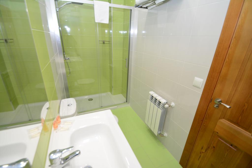 Hotel Y Apartamentos El Camin Poo De Llanes Δωμάτιο φωτογραφία